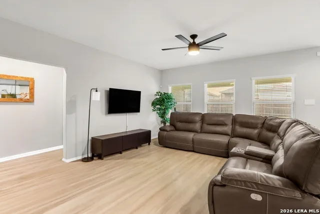 3200 Broad View Seguin, TX 78155